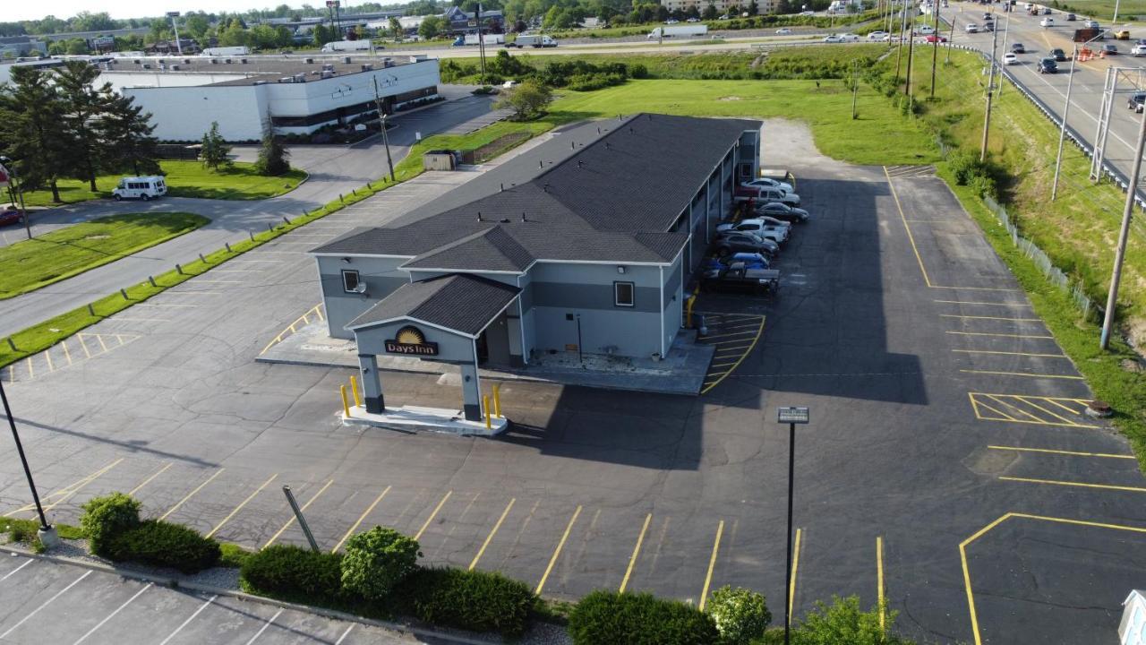 Days Inn By Wyndham Indianapolis East Post Road Exterior photo