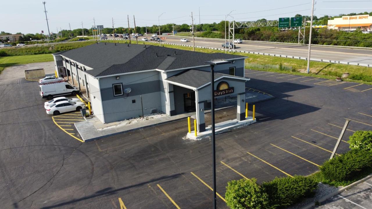 Days Inn By Wyndham Indianapolis East Post Road Exterior photo